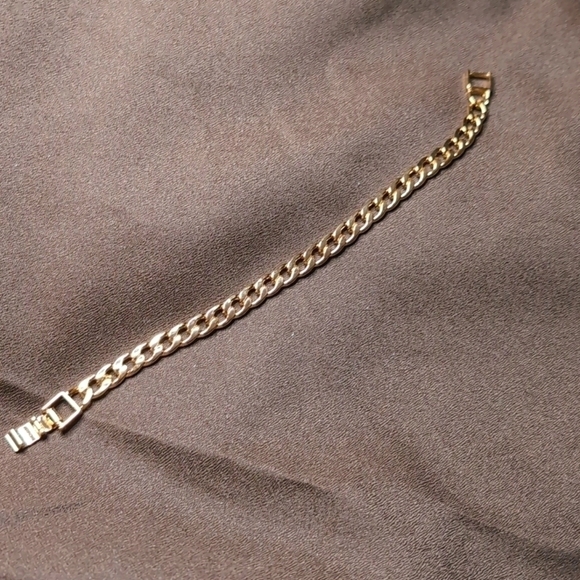 Chunky Gold Chain Bracelet, Thick Large Oval Link Bracelet, Bold Modern Feminine - Picture 8 of 10